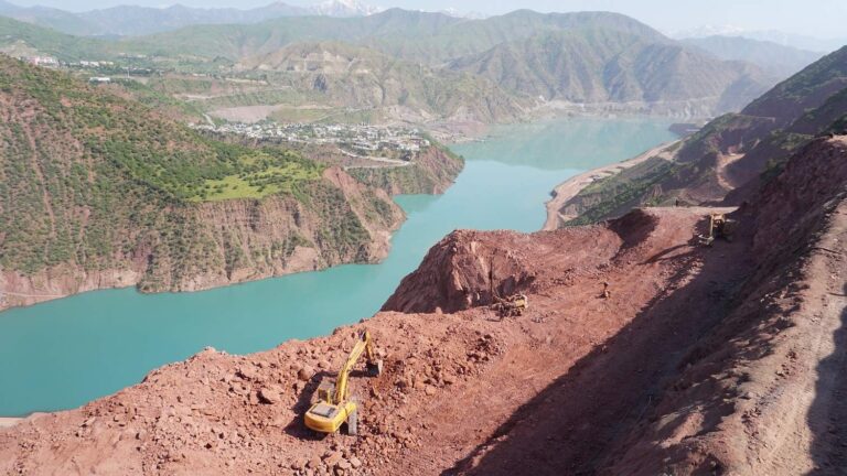 7EZdwP408i42kVsj23BDrUWZirMr3p03n1e96V3B