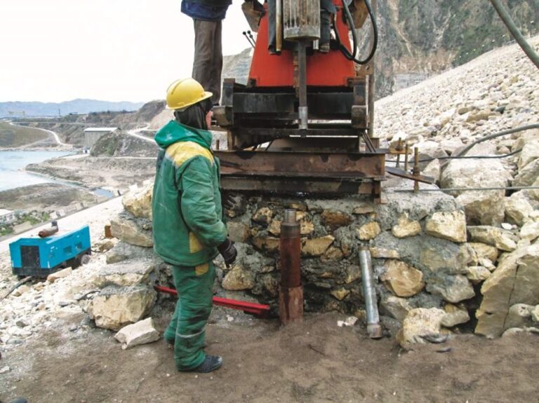 DYf99mNQDlMSbcyb3sFb27nVL4CmR594cRpgI8RJ