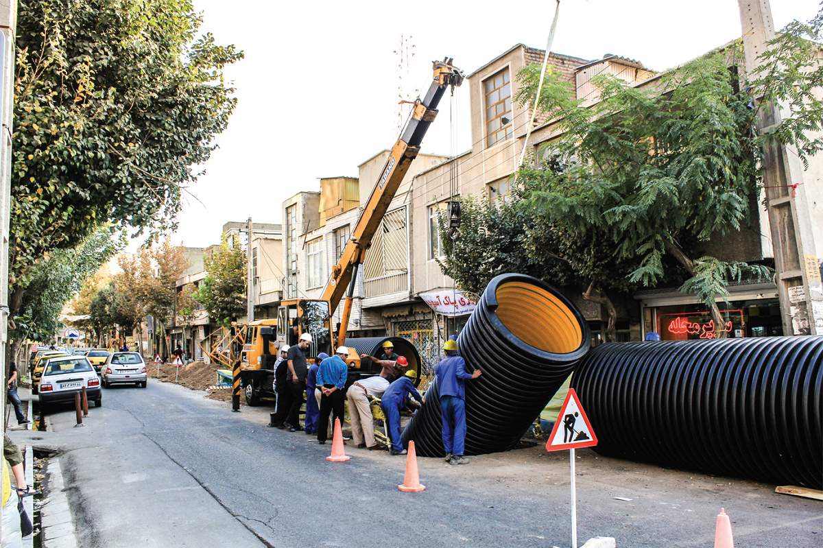  هاى ساخت و اجراى کلکتور و شبکه جمع آورى آب هاى سطحى در شهر کرج